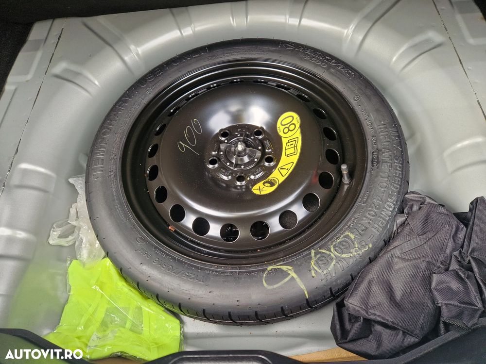 Ford Focus 1.0 EcoBoost Titanium - 24