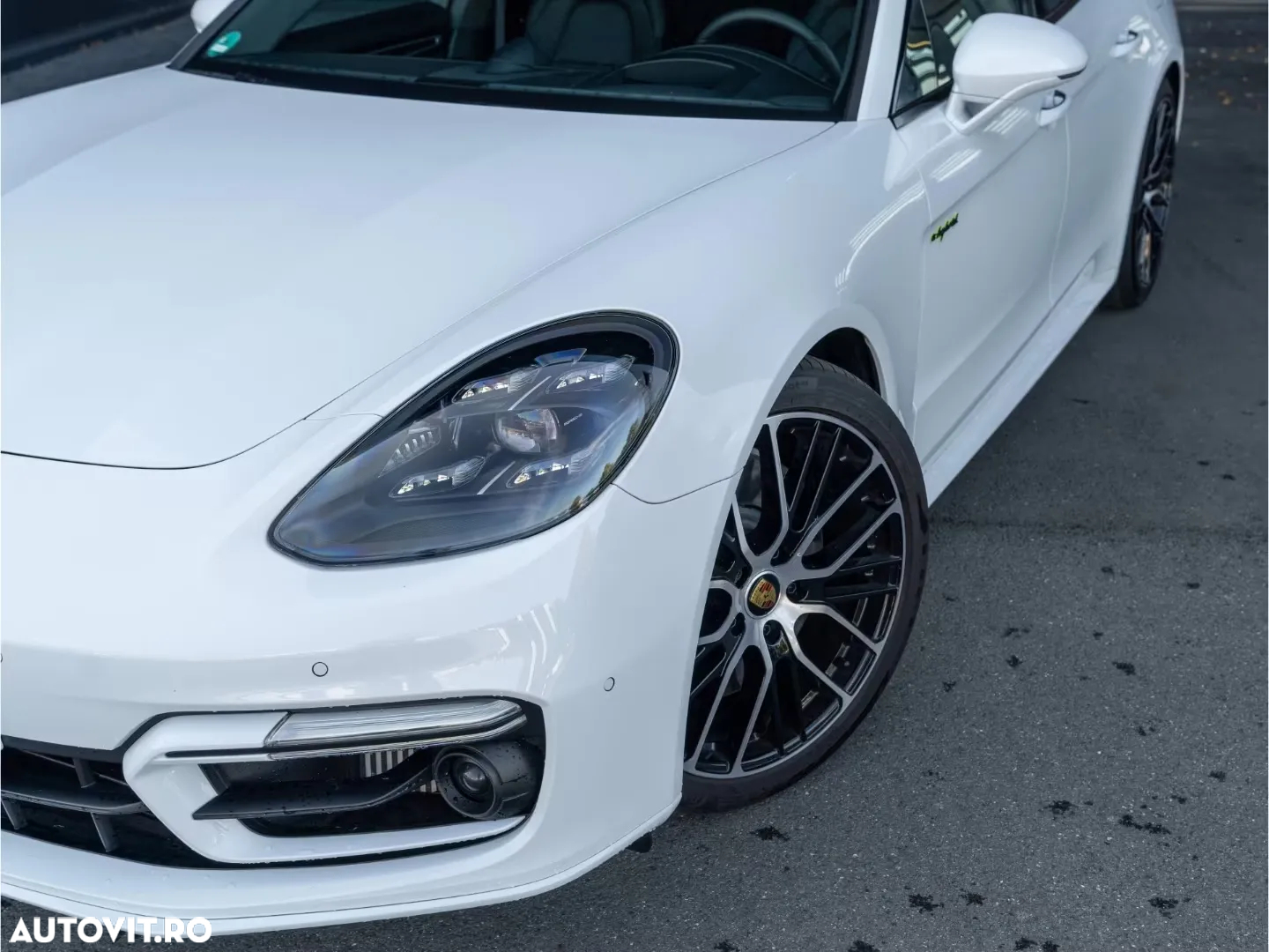 Porsche Panamera 4 E-Hybrid Platinum Edition - 8