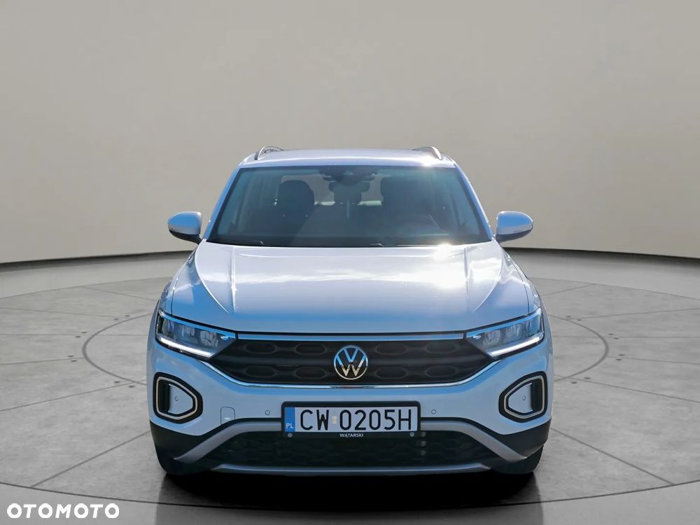Volkswagen T-Roc 2023 photo 2