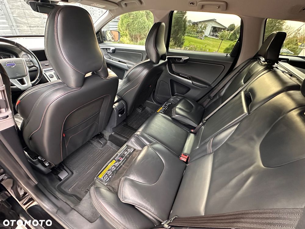 Volvo XC 60 D3 Drive-E Ocean Race - 24