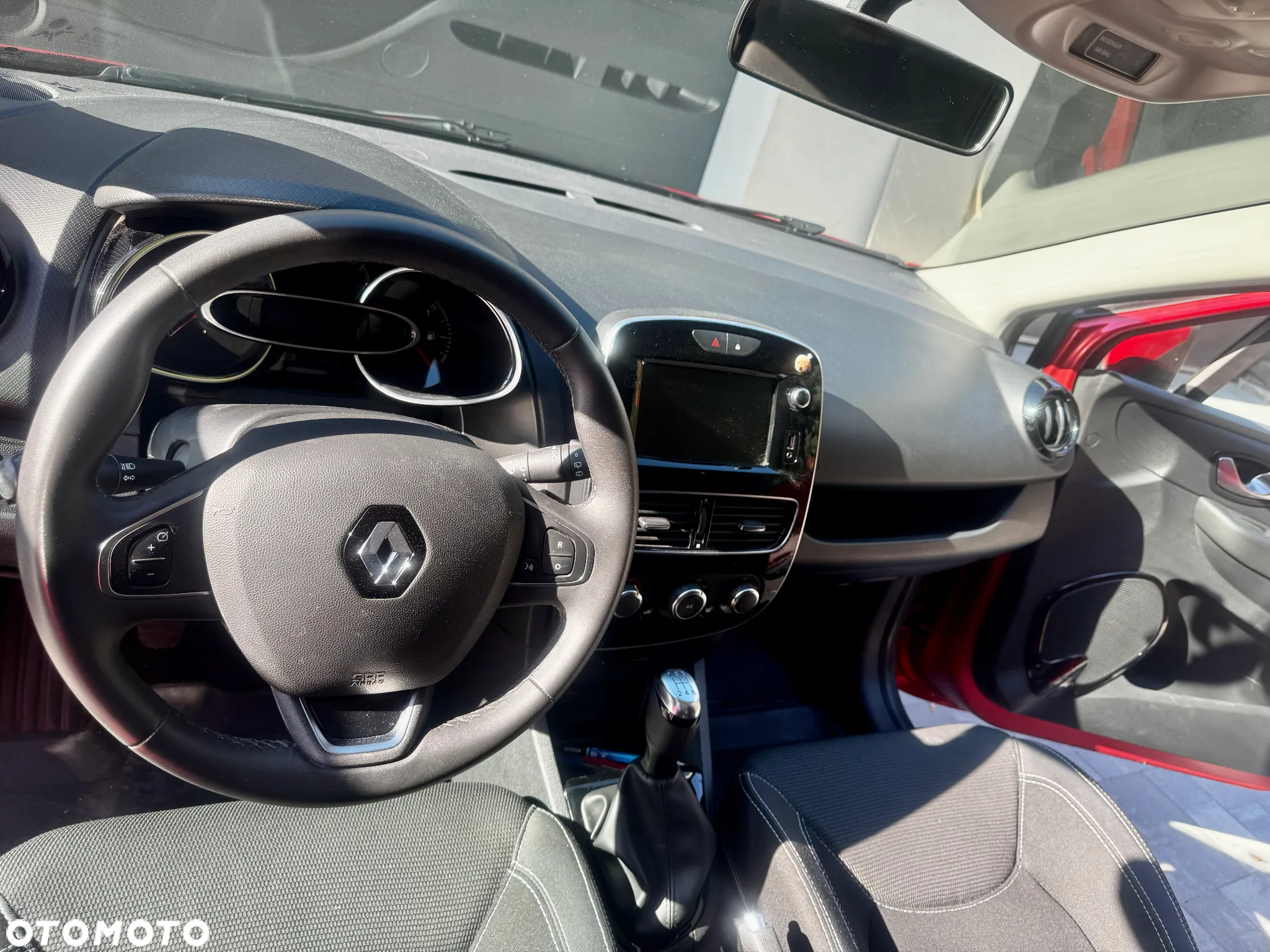 Renault Clio 0.9 TCe Alize - 14