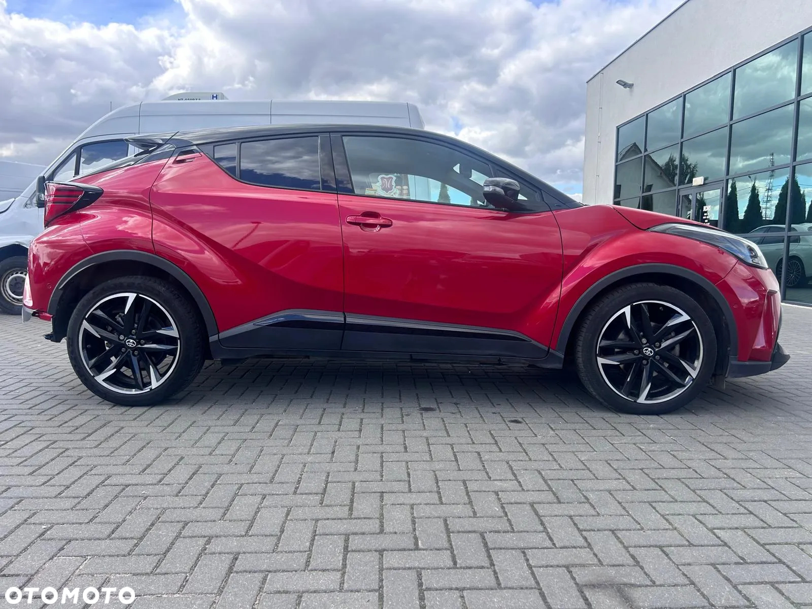 Toyota C-HR 1.8 Hybrid GPF GR Sport - 11