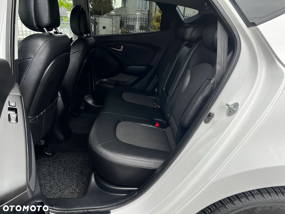 Hyundai ix35 1.6 2WD Fifa World Cup Edition - 23