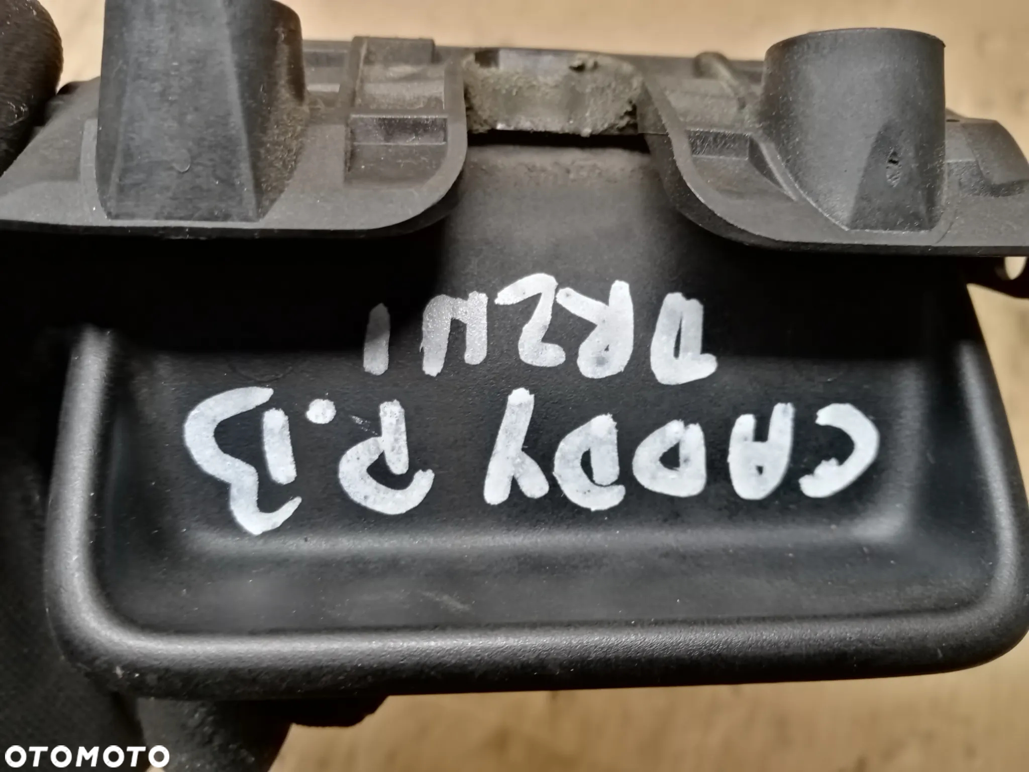 Klamka raczka drzwi przesuwnych prawych VW Caddy III 7H0843642A - 7