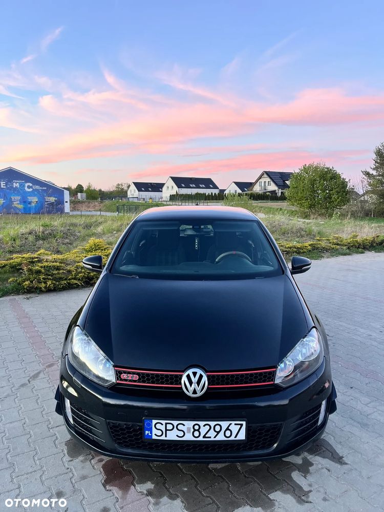 Volkswagen Golf 2.0 TDI GTD - 2