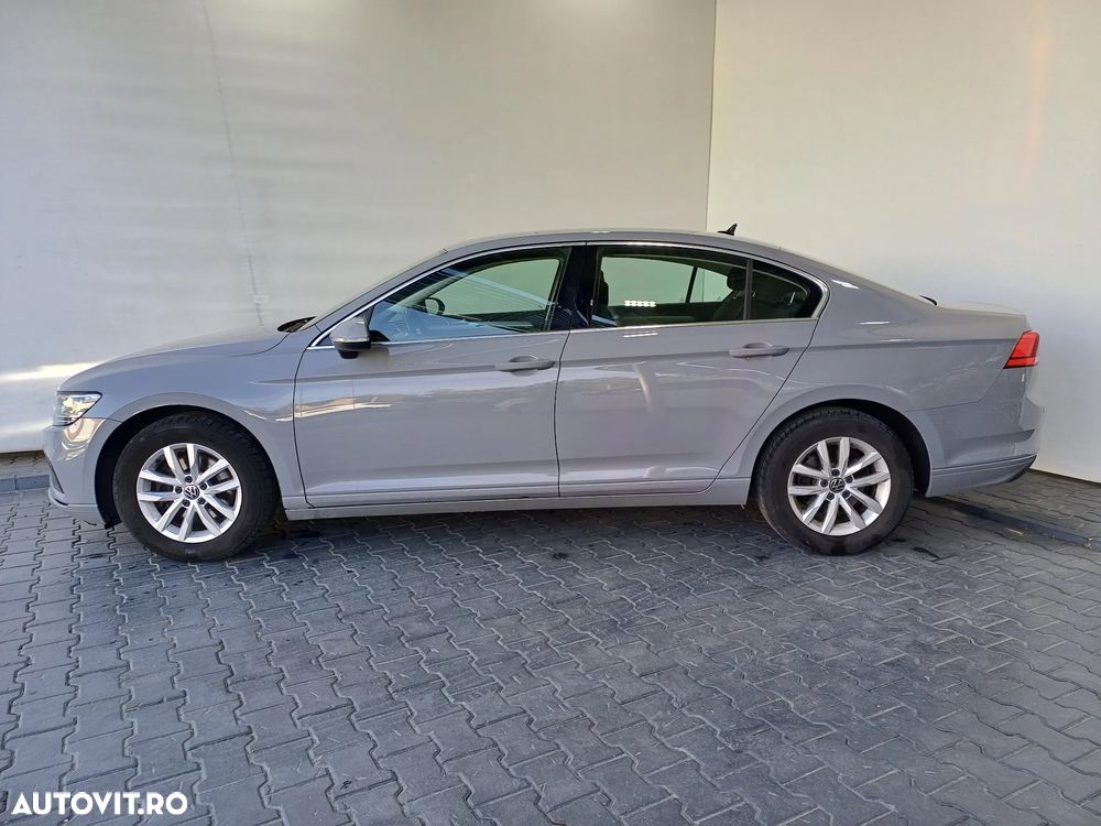 Volkswagen Passat 1.5 TSI ACT DSG Comfortline - 3