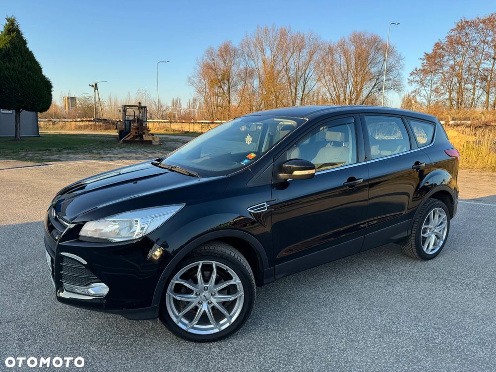 Ford Kuga 1.6 EcoBoost 2x4 Titanium - 1