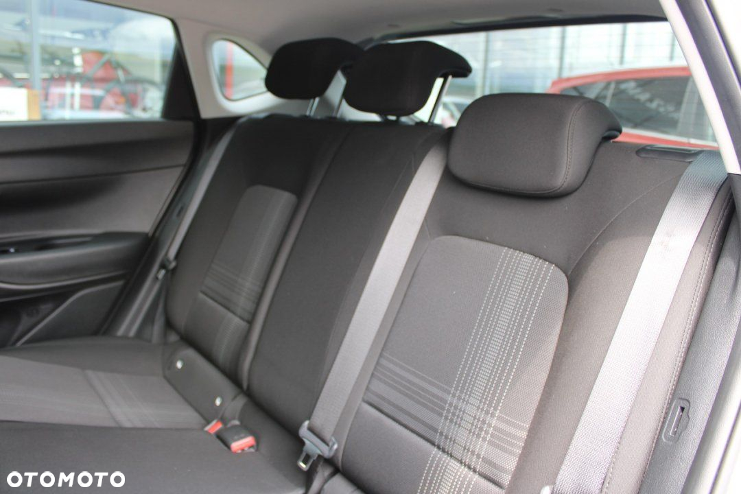 Hyundai i20 - 18