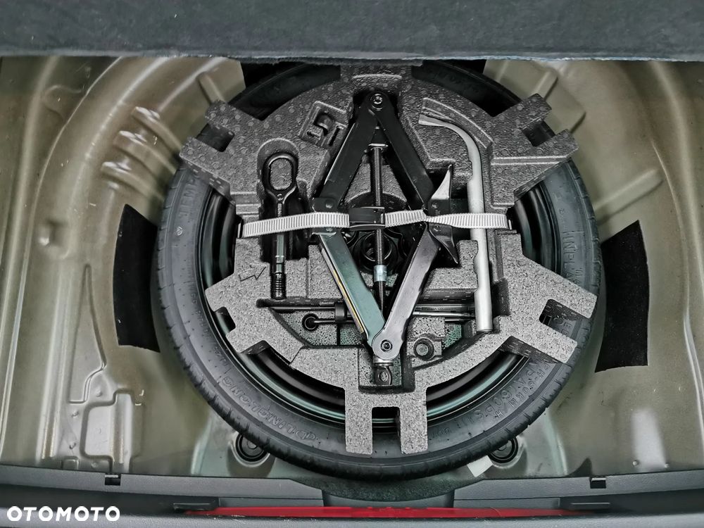 Skoda Superb 2.0 TSI 4x4 DSG L&K - 25