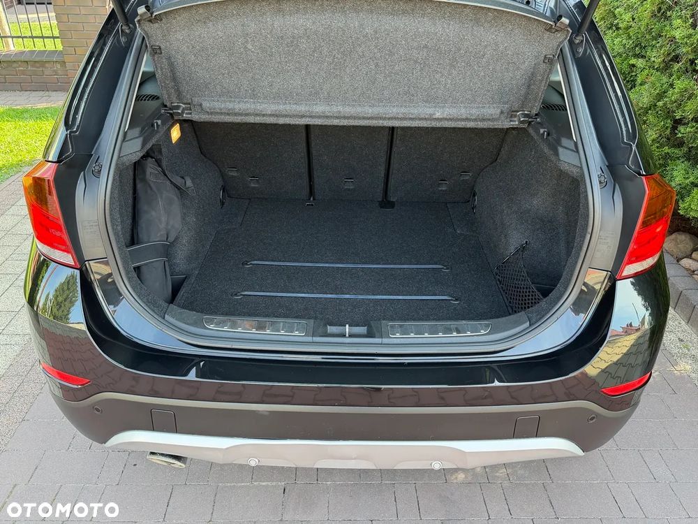 BMW X1 xDrive18d xLine - 29