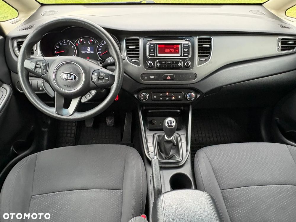 Kia Carens 1.6 GDI L - 14