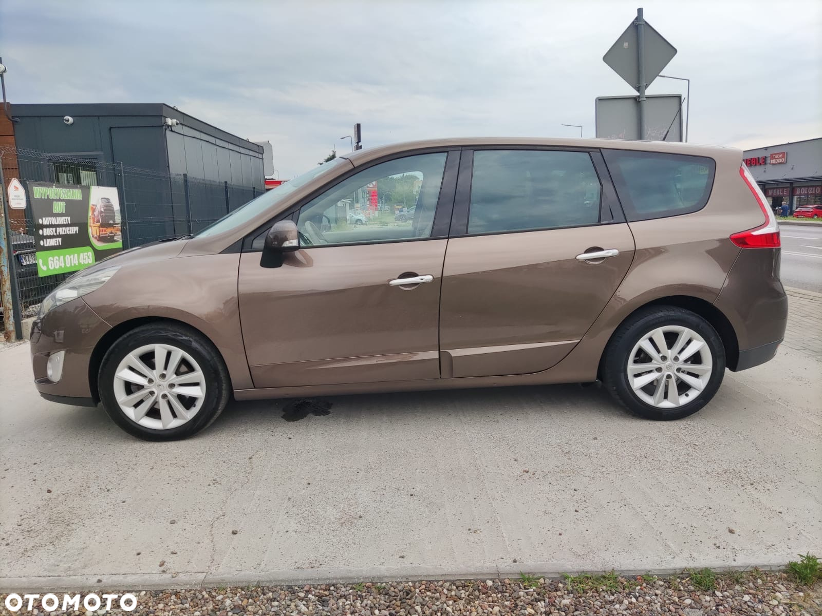Renault Scenic 2.0 16V Bose Edition CVT - 8