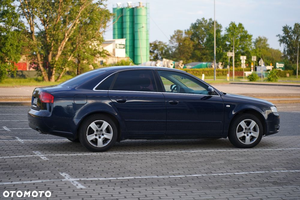 Audi A4 Limousine - 2