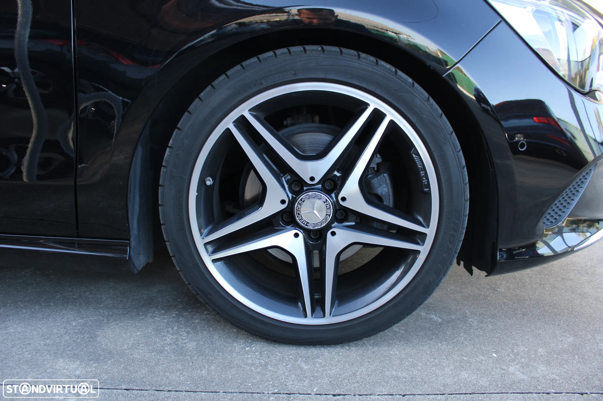 Mercedes-Benz CLA 220 d Shooting Brake AMG Line Aut. - 13