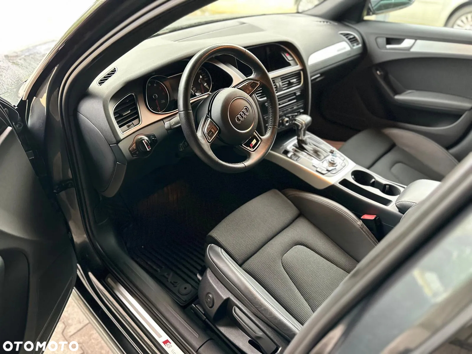 Audi A4 Avant 2.0 TFSI quattro S tronic S line Sportpaket - 33