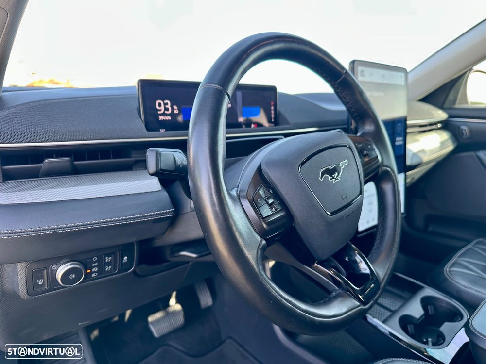 Ford Mustang Mach-E - 7