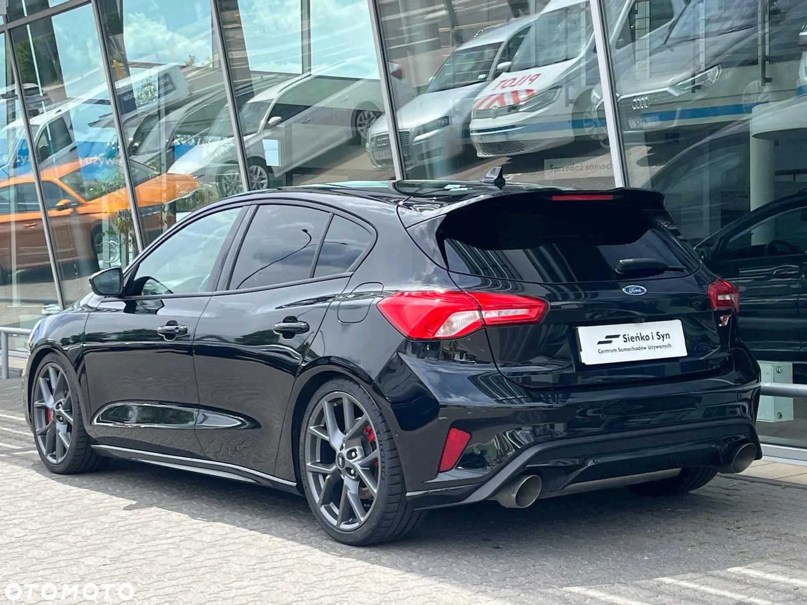 Ford Focus 2.3 EcoBoost ST-3 - 14