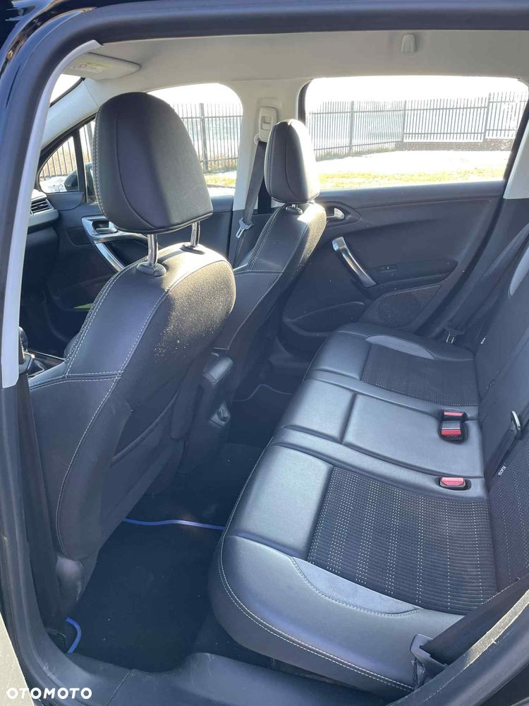 Peugeot 2008 1.6 BlueHDi Style - 6