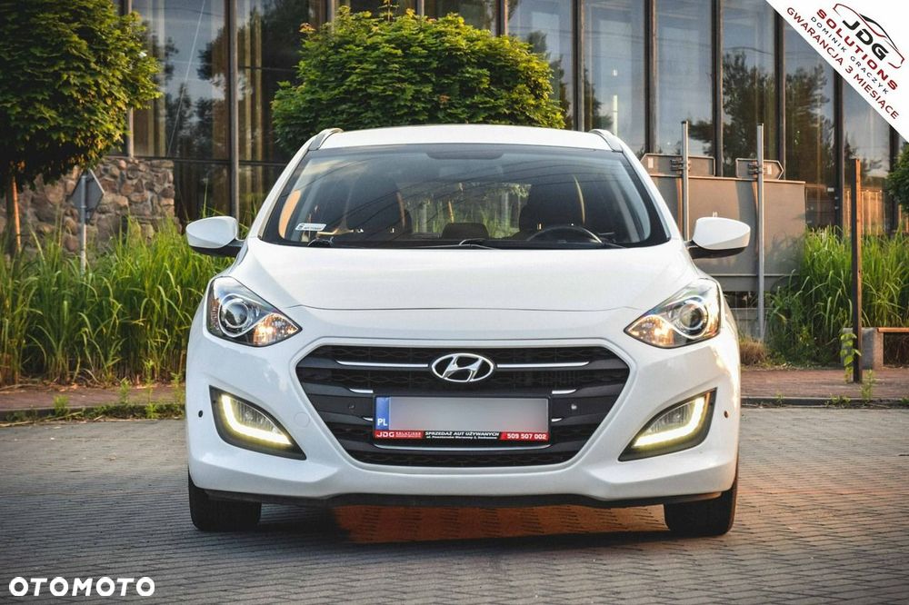 Hyundai i30 1.6 CRDi Classic + - 8