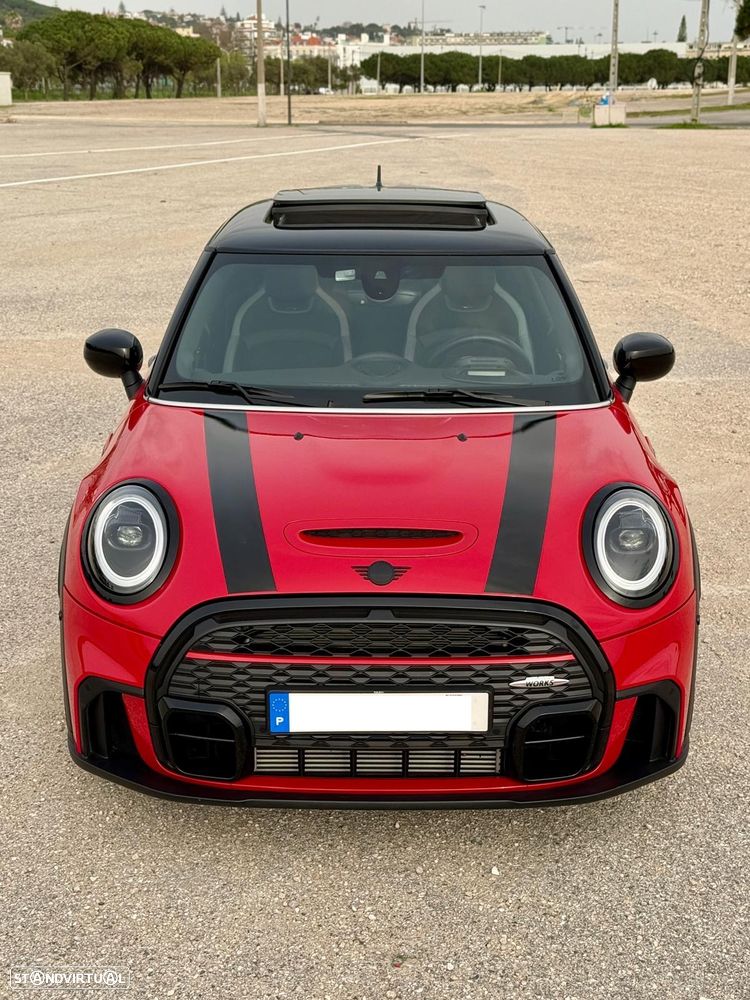 MINI 3 Portas John Cooper Works Plus Auto Desportiva - 2