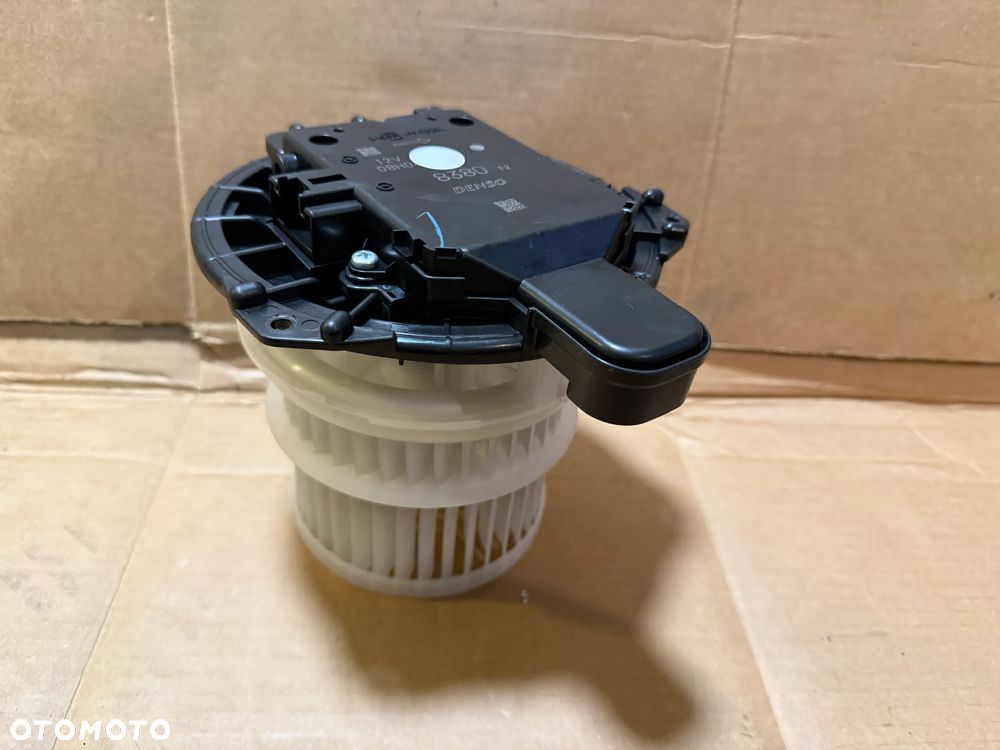 Dmuchawa wentylator nadmuchu Toyota Corolla Cross 2025 OE - 1