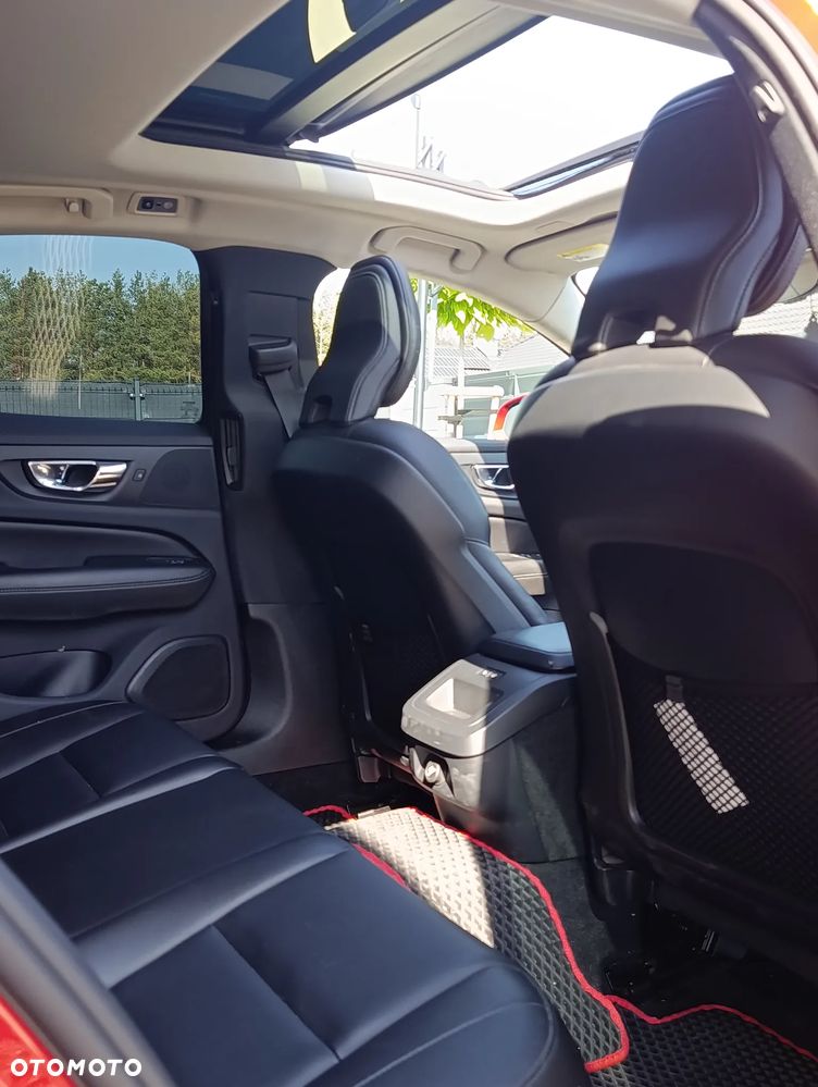 Volvo S60 T6 AWD Momentum Pro - 3