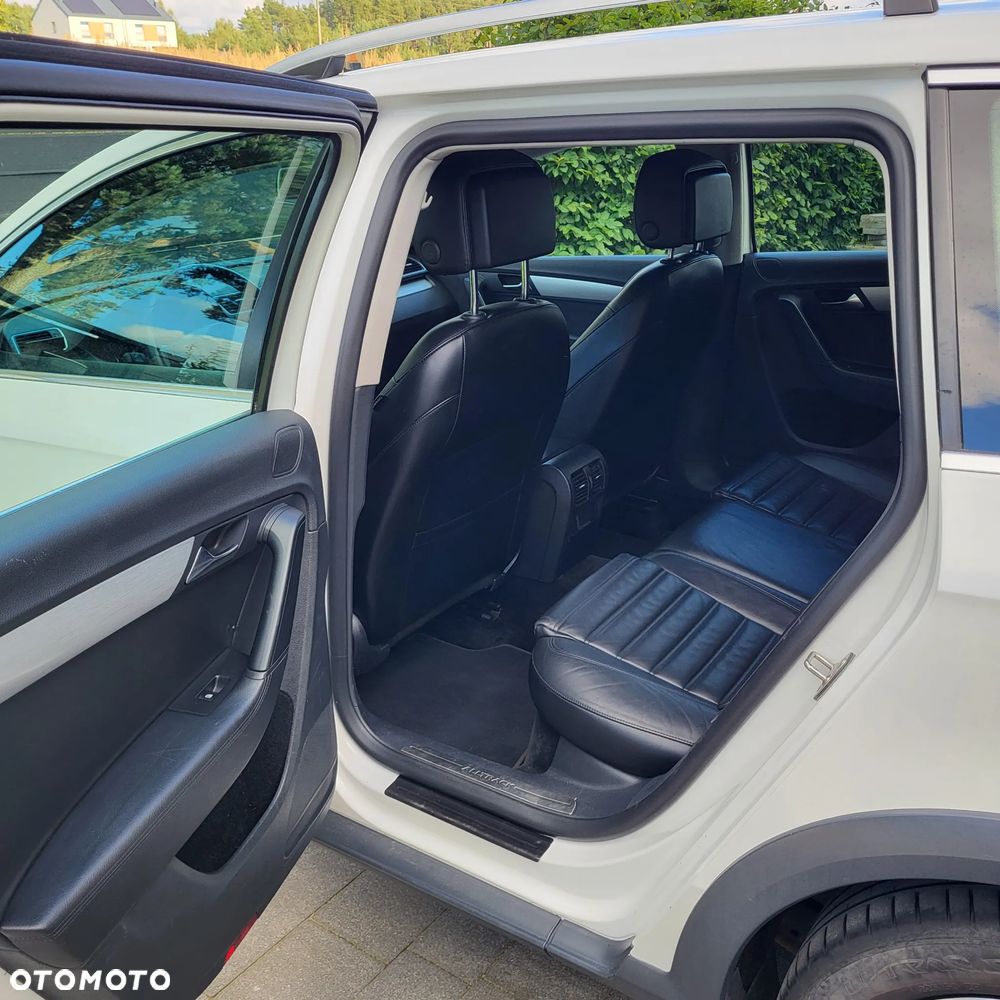 Volkswagen Passat 2.0 TDI 4Mot Highline DSG - 11