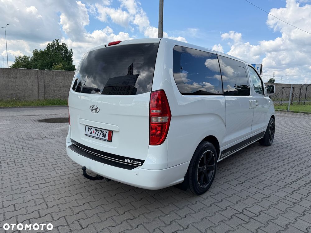 Hyundai H-1 Cargo teilverglast HK - 10