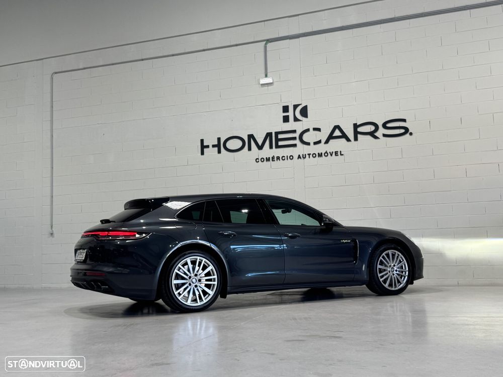 Porsche Panamera Sport Turismo 4 E-Hybrid - 18
