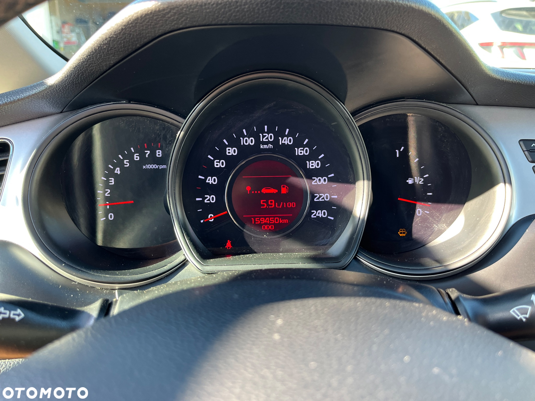 Kia Ceed - 8