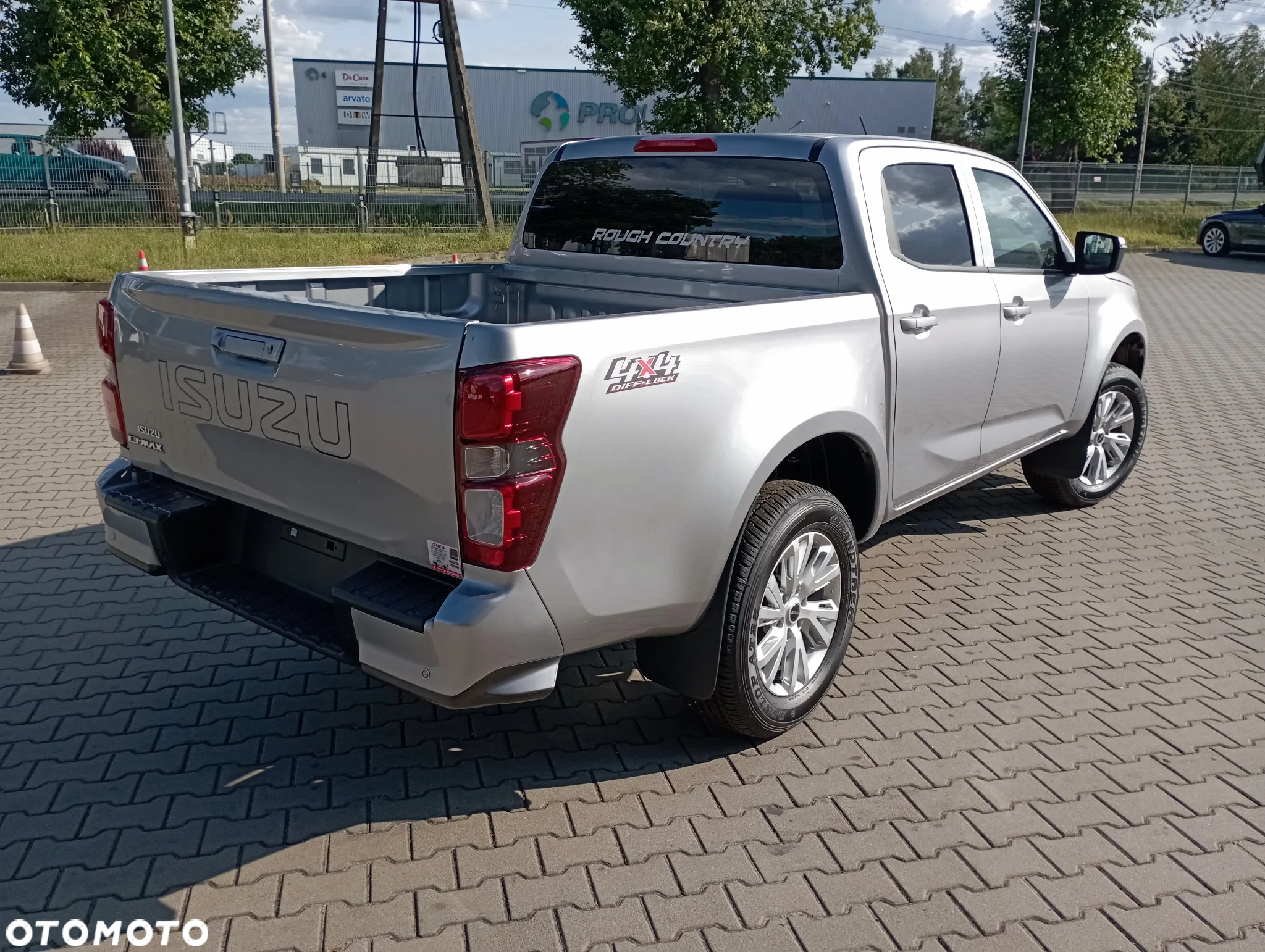 Isuzu D-Max 1.9 DC LS - 12