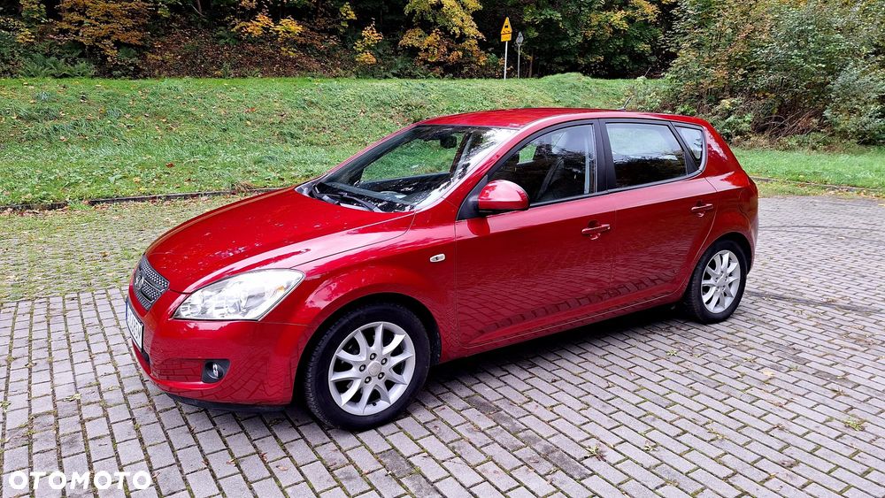 Kia Ceed Cee'd 2.0 Optimum + - 1