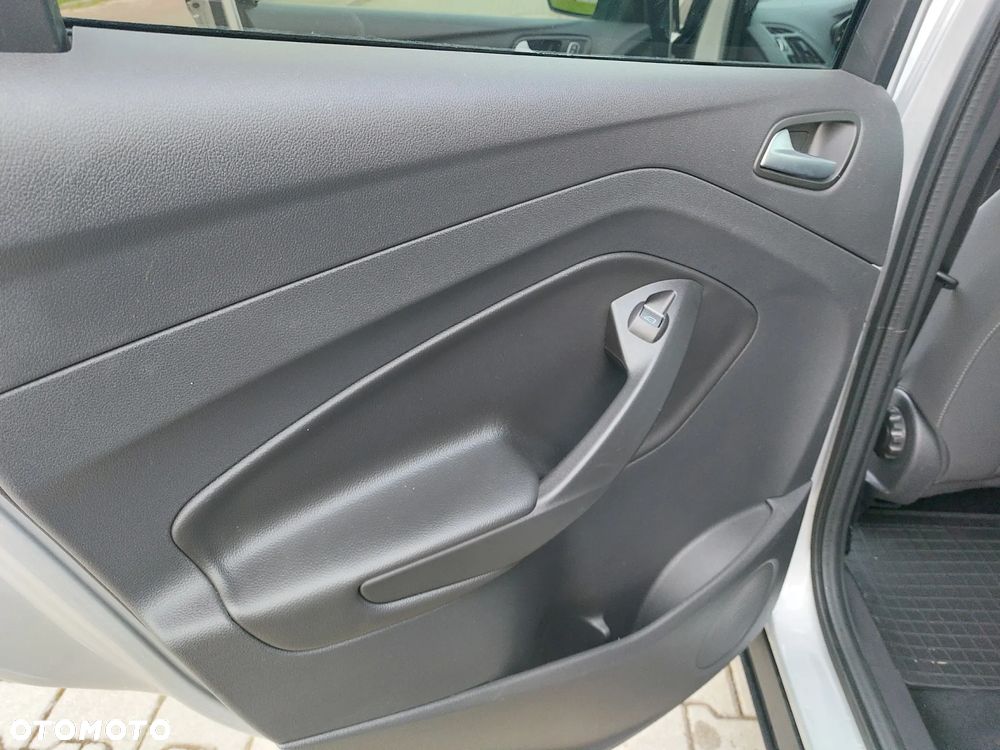 Ford Kuga 2.0 TDCi 2x4 SYNC - 15