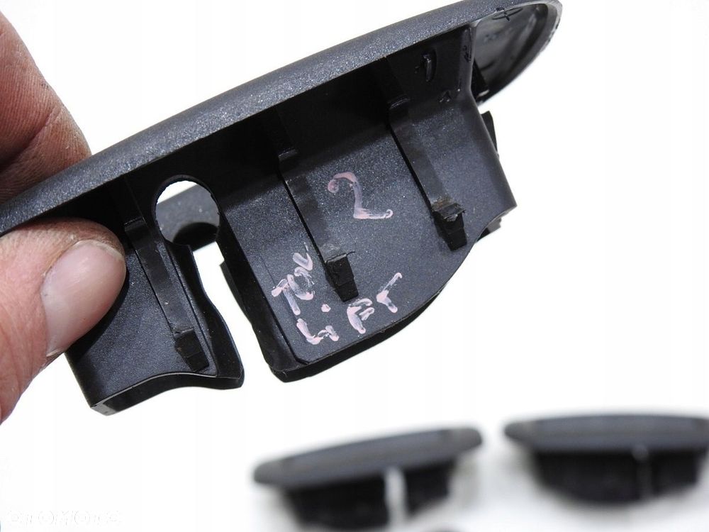 ZAŚLEPKA OSŁONA FOTELA TYŁ VW TOURAN I LIFT - 3