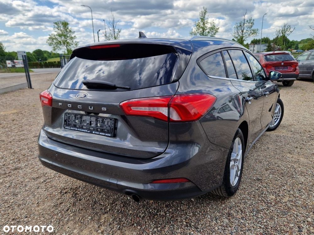 Ford Focus 1.5 EcoBlue STart-Stopp-System TITANIUM - 2