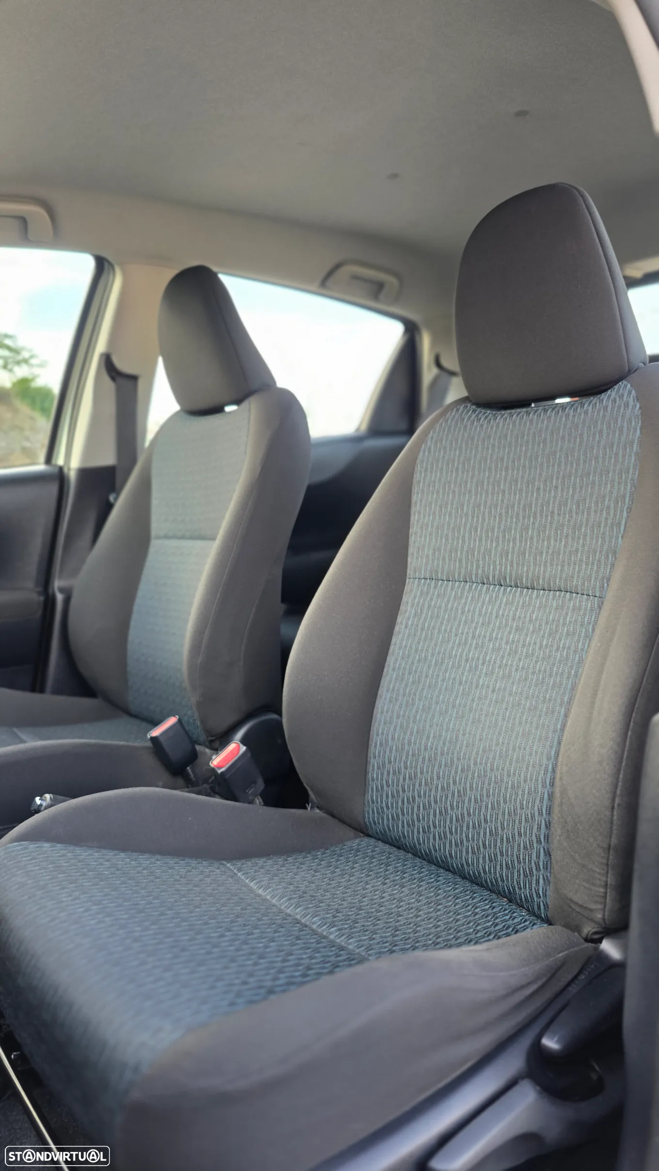 Toyota Yaris 1.4 D-4D Comfort+Navi - 10