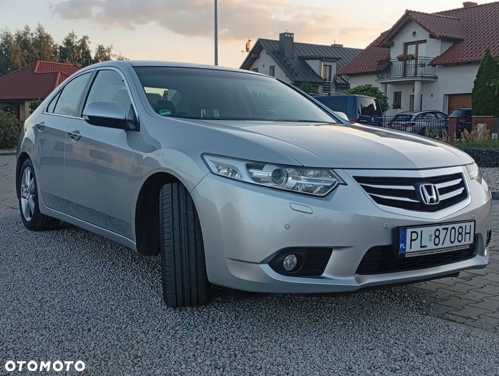 Honda Accord 2.0 Elegance 50 Jahre Edition - 2