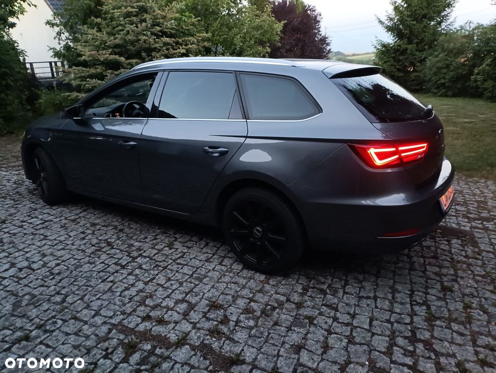Seat Leon 2.0 TDI DPF Start&Stop DSG XCELLENCE - 12