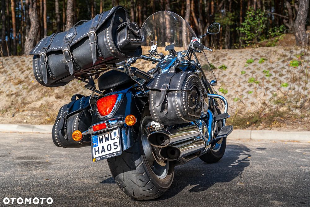 Suzuki Intruder - 23