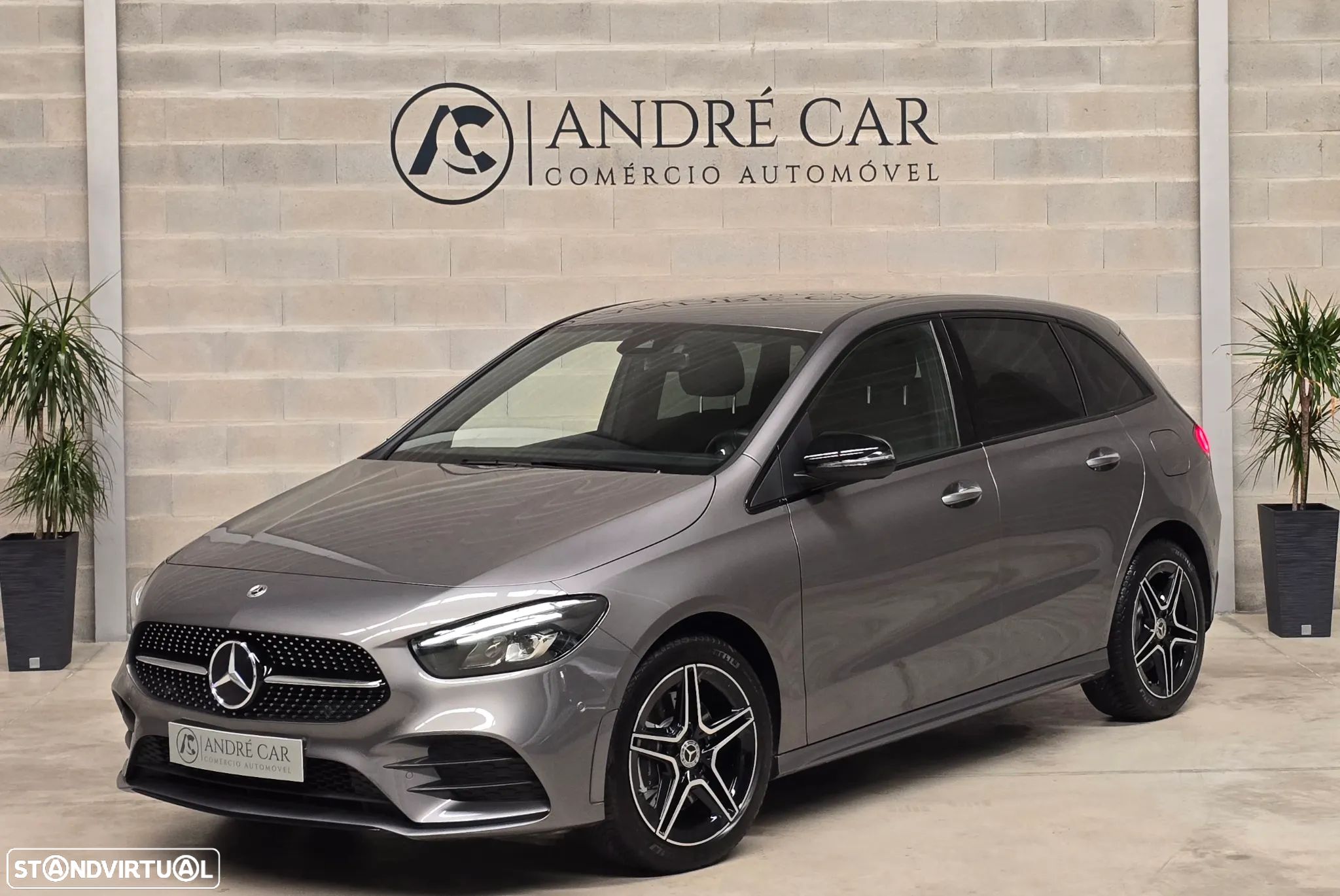 Mercedes-Benz B 250 e AMG Line - 1