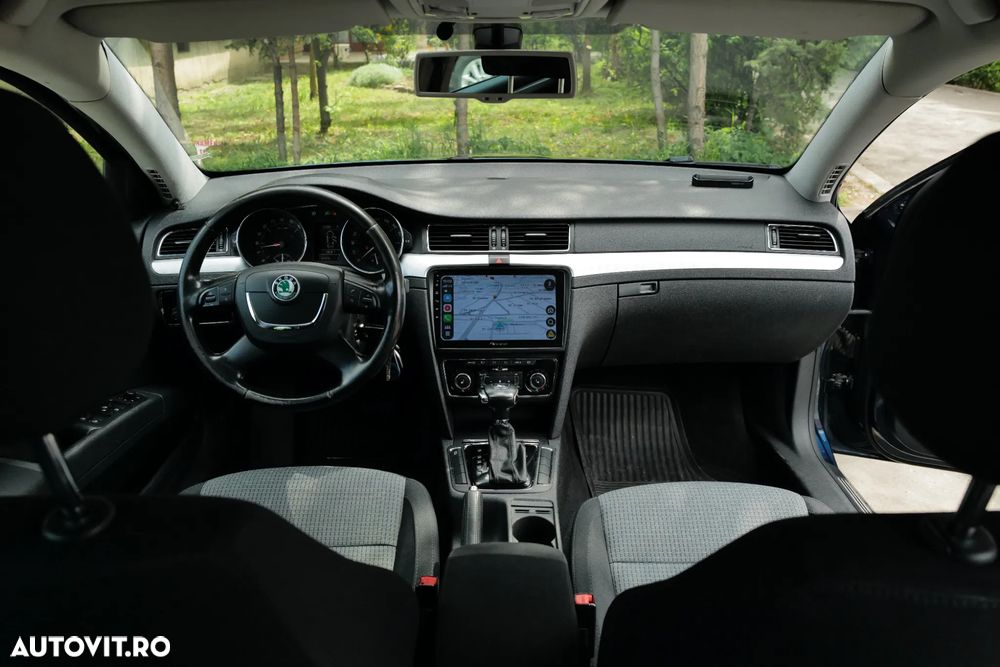 Skoda Superb 2.0 TDI Elegance DSG - 6