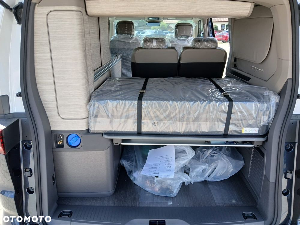Volkswagen California - 12