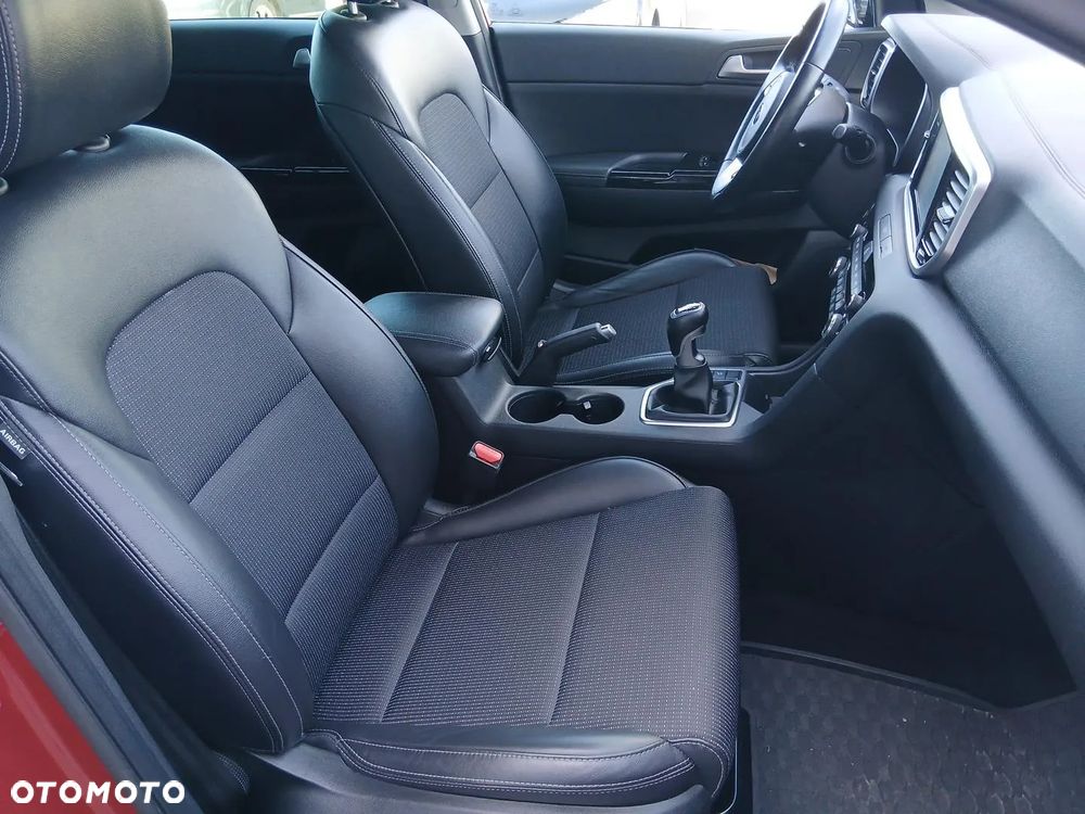 Kia Sportage 1.6 T-GDI L Business Line Plus 2WD - 29