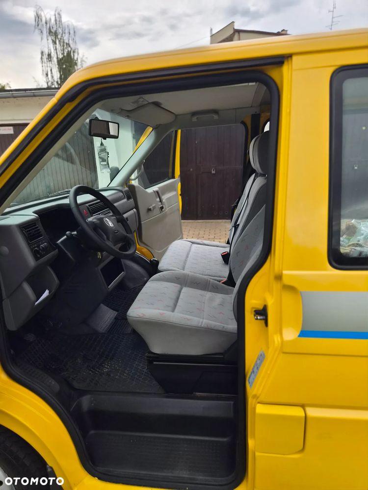 Volkswagen Transporter T4 2.5TDI MIXT 6-Cio Osobowy - 9