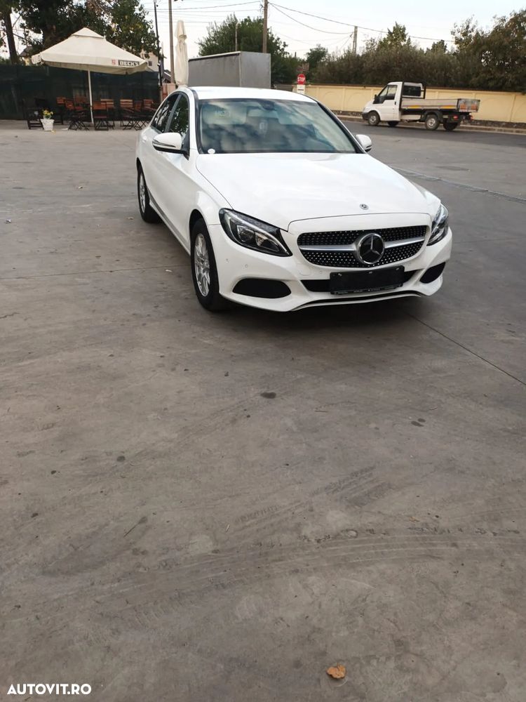 Mercedes-Benz C - 14