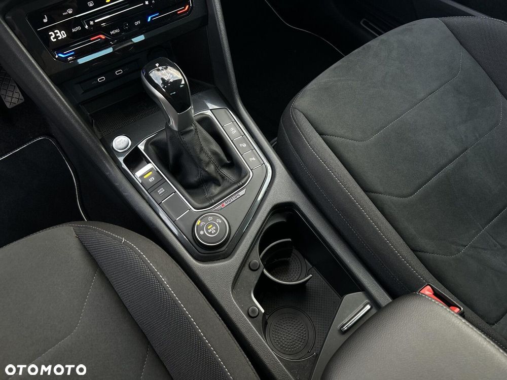 Volkswagen Tiguan 2.0 TSI 4Mot Elegance DSG - 17