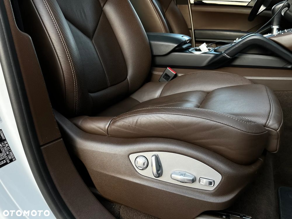 Porsche Cayenne Diesel - 16