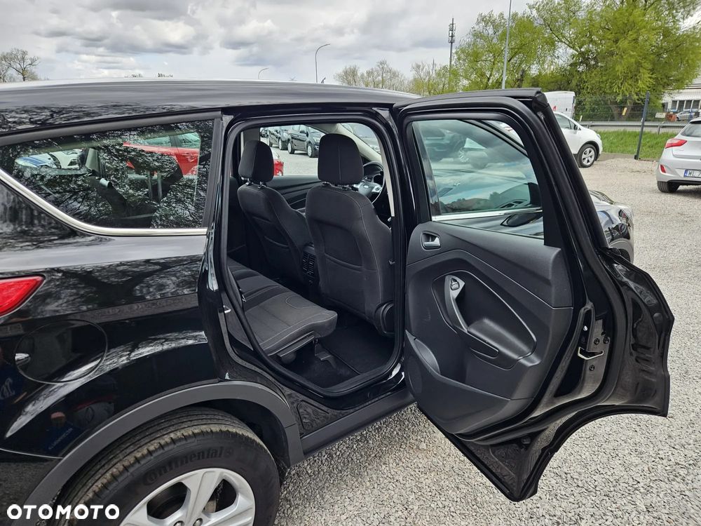 Ford Kuga 2.0 TDCi 4x4 Trend - 35