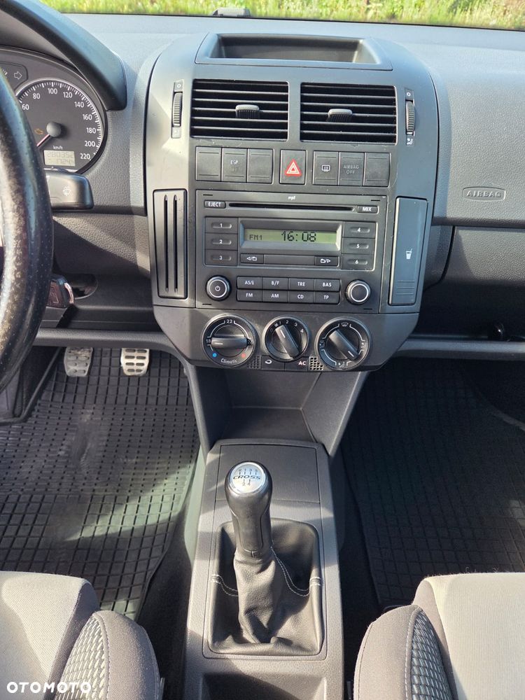 Volkswagen Polo 1.6 CrossPolo - 11