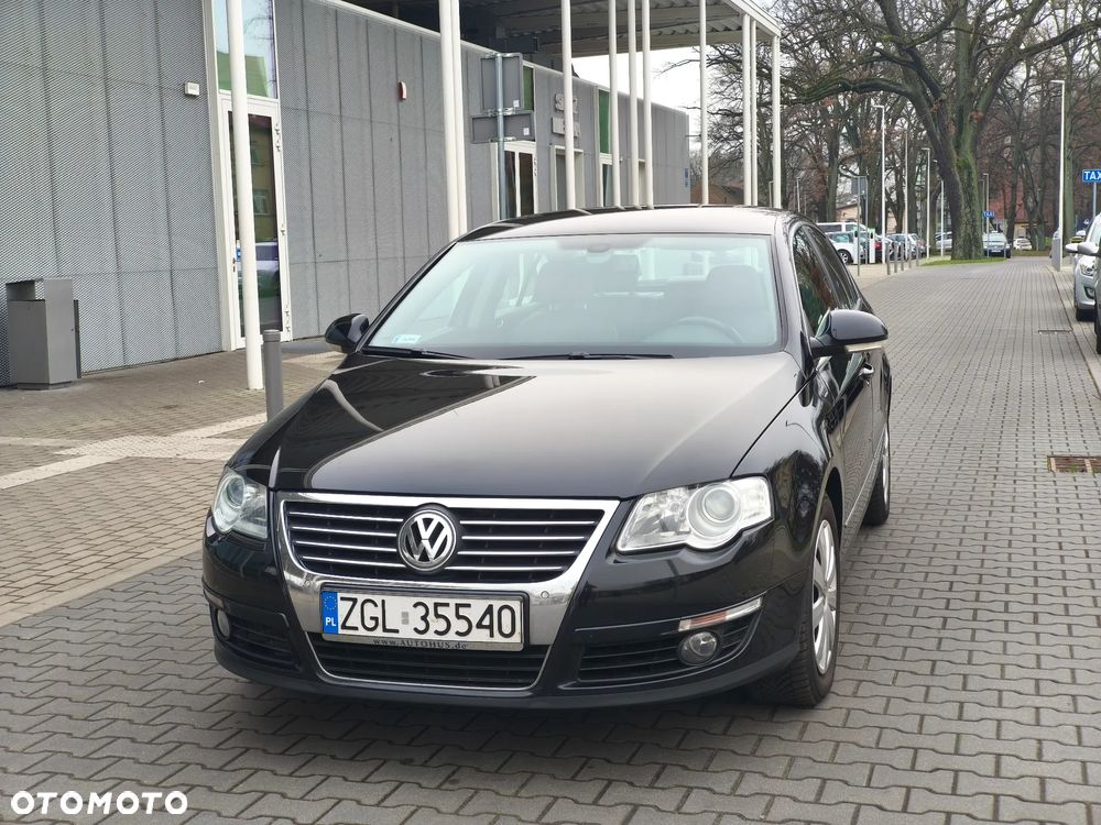 Volkswagen Passat 2.0 TDI DPF Highline - 1